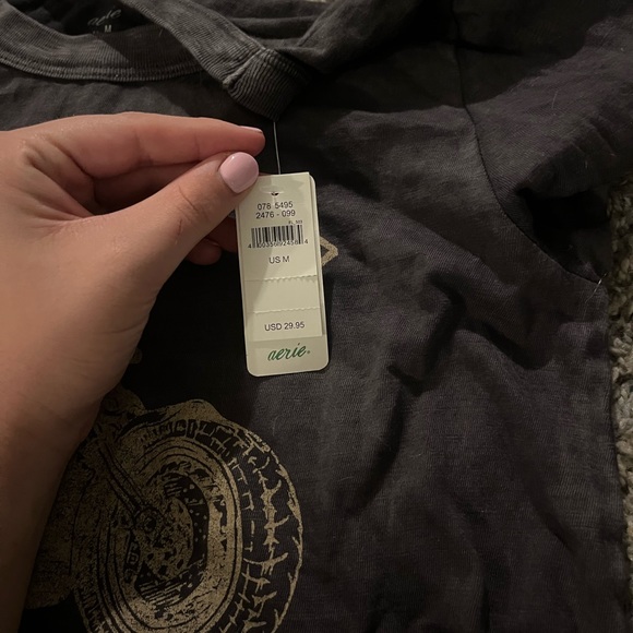 AERIE LONG SLEEVE TEE NWT - Picture 2 of 5